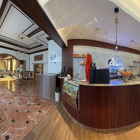 Al Maha Int Hotel Oman Маскат Екстериор снимка