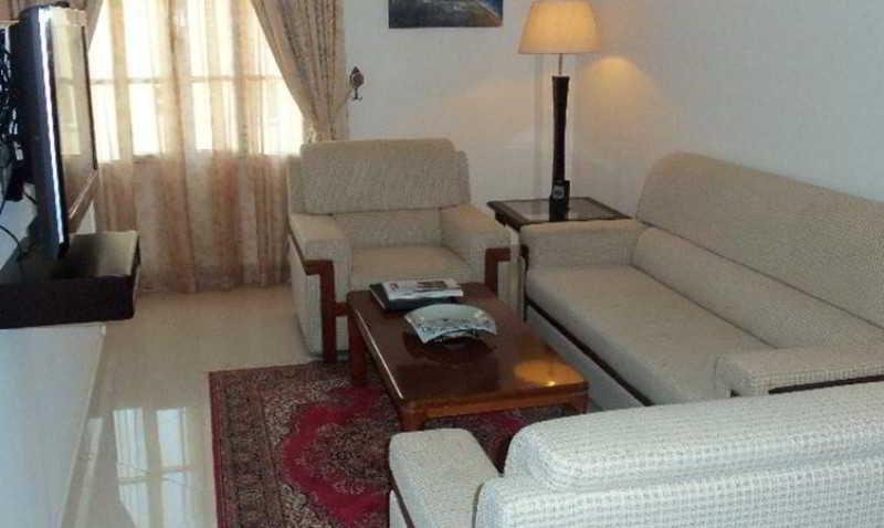 Al Maha Int Hotel Oman Маскат Екстериор снимка