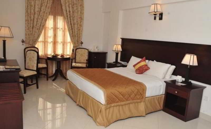 Al Maha Int Hotel Oman Маскат Екстериор снимка