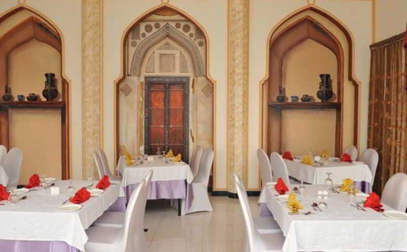 Al Maha Int Hotel Oman Маскат Екстериор снимка