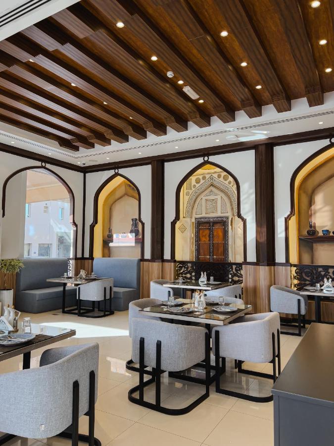 Al Maha Int Hotel Oman Маскат Екстериор снимка
