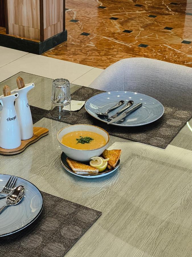 Al Maha Int Hotel Oman Маскат Екстериор снимка
