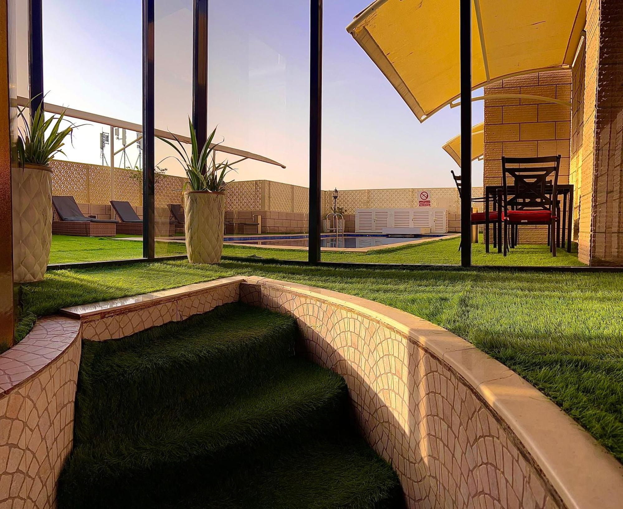 Al Maha Int Hotel Oman Маскат Екстериор снимка