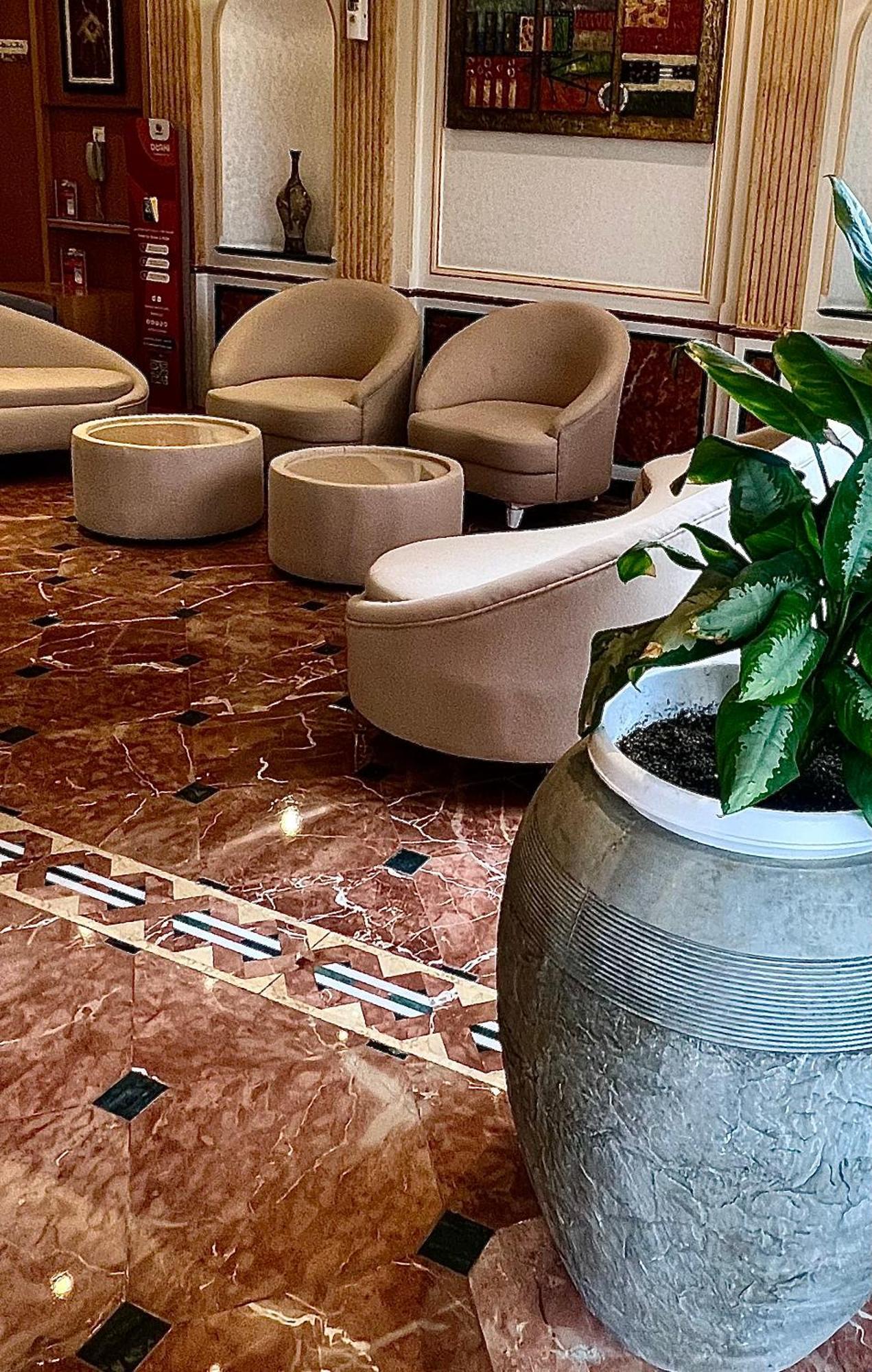 Al Maha Int Hotel Oman Маскат Екстериор снимка