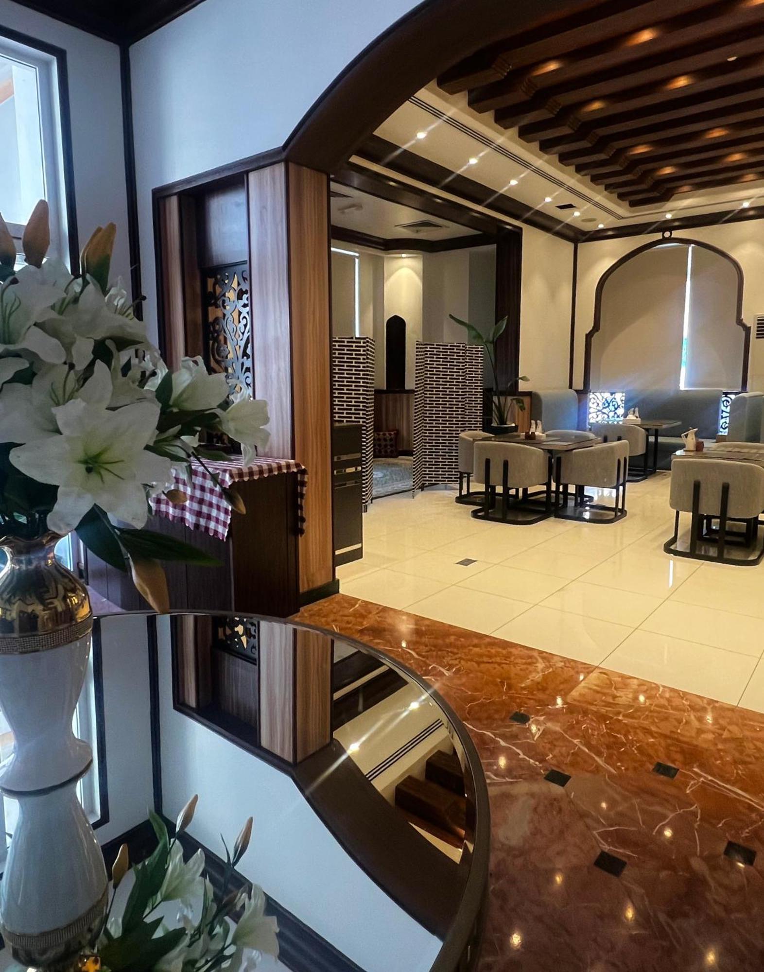 Al Maha Int Hotel Oman Маскат Екстериор снимка