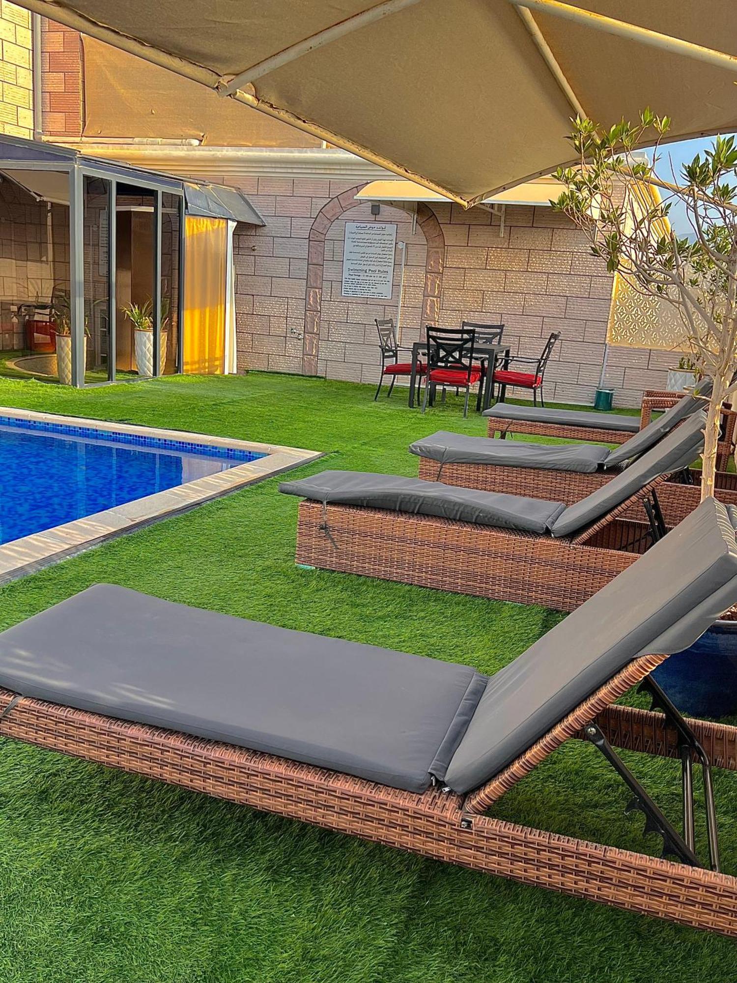 Al Maha Int Hotel Oman Маскат Екстериор снимка
